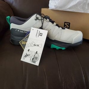 Salomon X Ultra 4 GTX Hiking Shoes Womens size 9